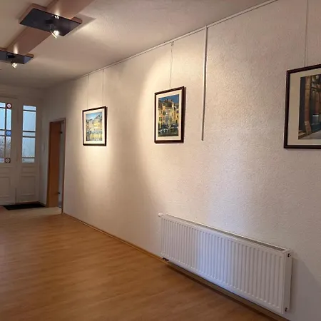 Premium In Zentrumsnaher Stadtvilla * Sondershausen