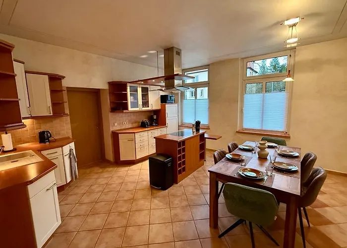 Premium In Zentrumsnaher Stadtvilla